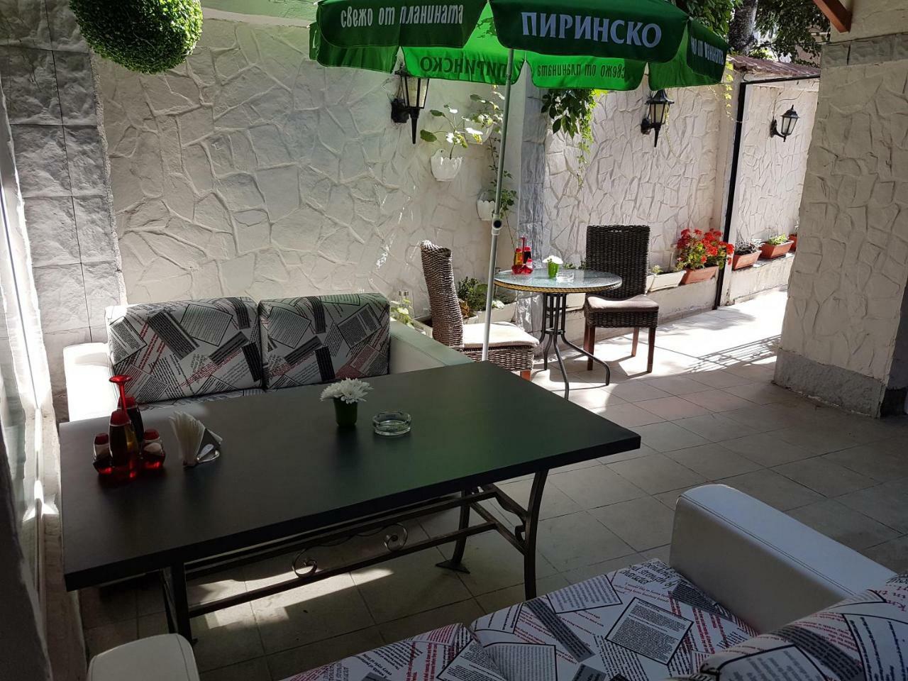 Guest Rooms Opera Plovdiv Ngoại thất bức ảnh