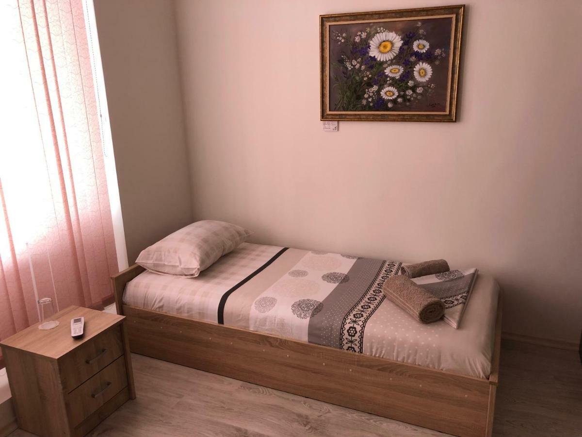 Guest Rooms Opera Plovdiv Ngoại thất bức ảnh