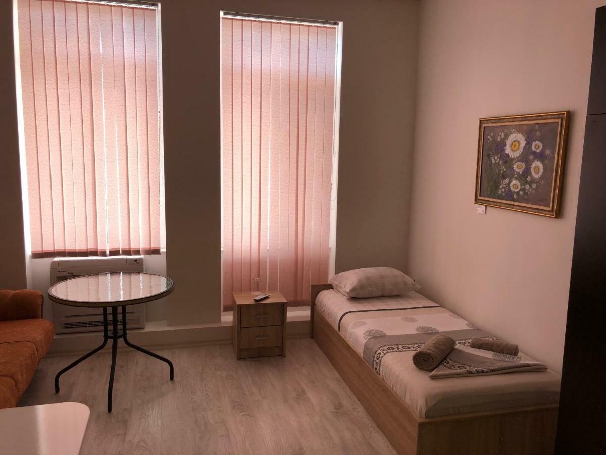 Guest Rooms Opera Plovdiv Ngoại thất bức ảnh