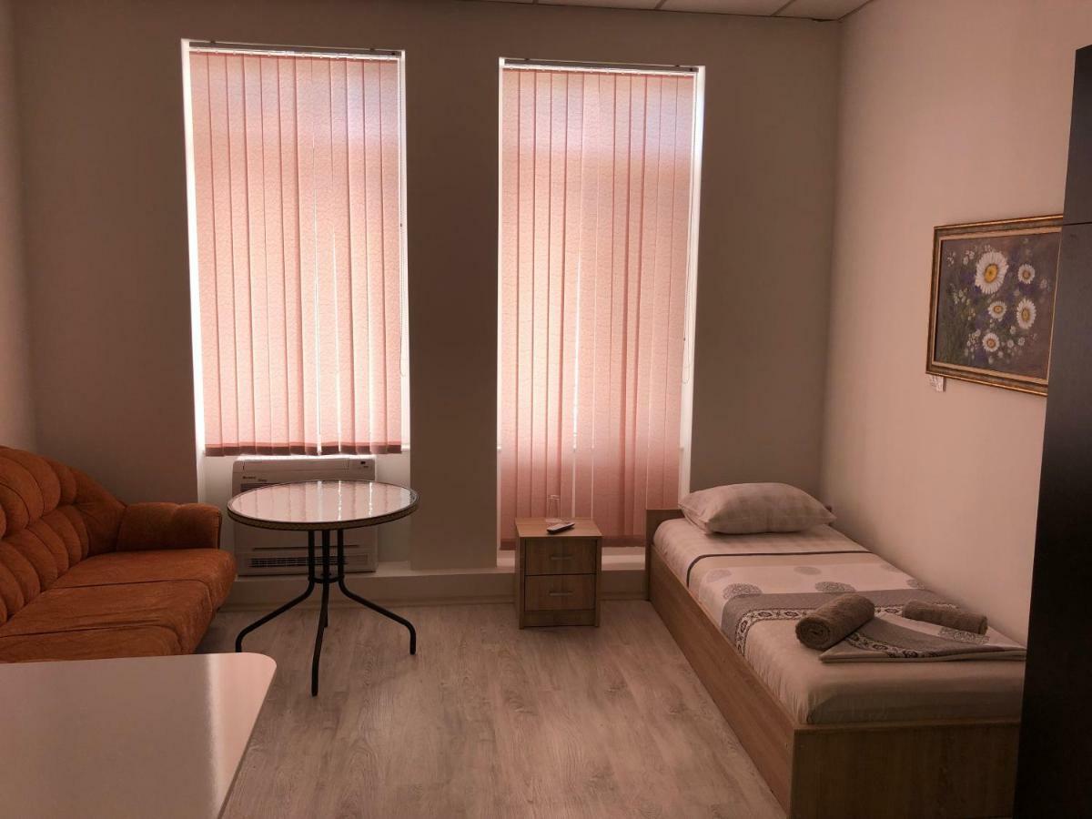 Guest Rooms Opera Plovdiv Ngoại thất bức ảnh
