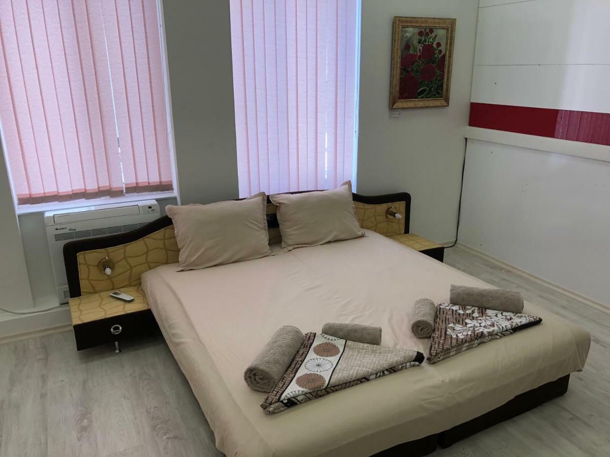 Guest Rooms Opera Plovdiv Ngoại thất bức ảnh