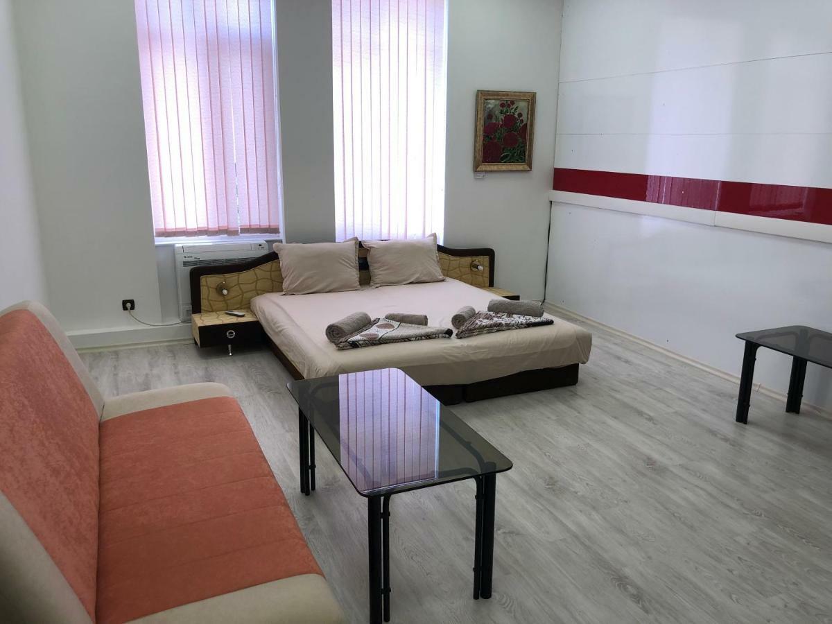 Guest Rooms Opera Plovdiv Ngoại thất bức ảnh