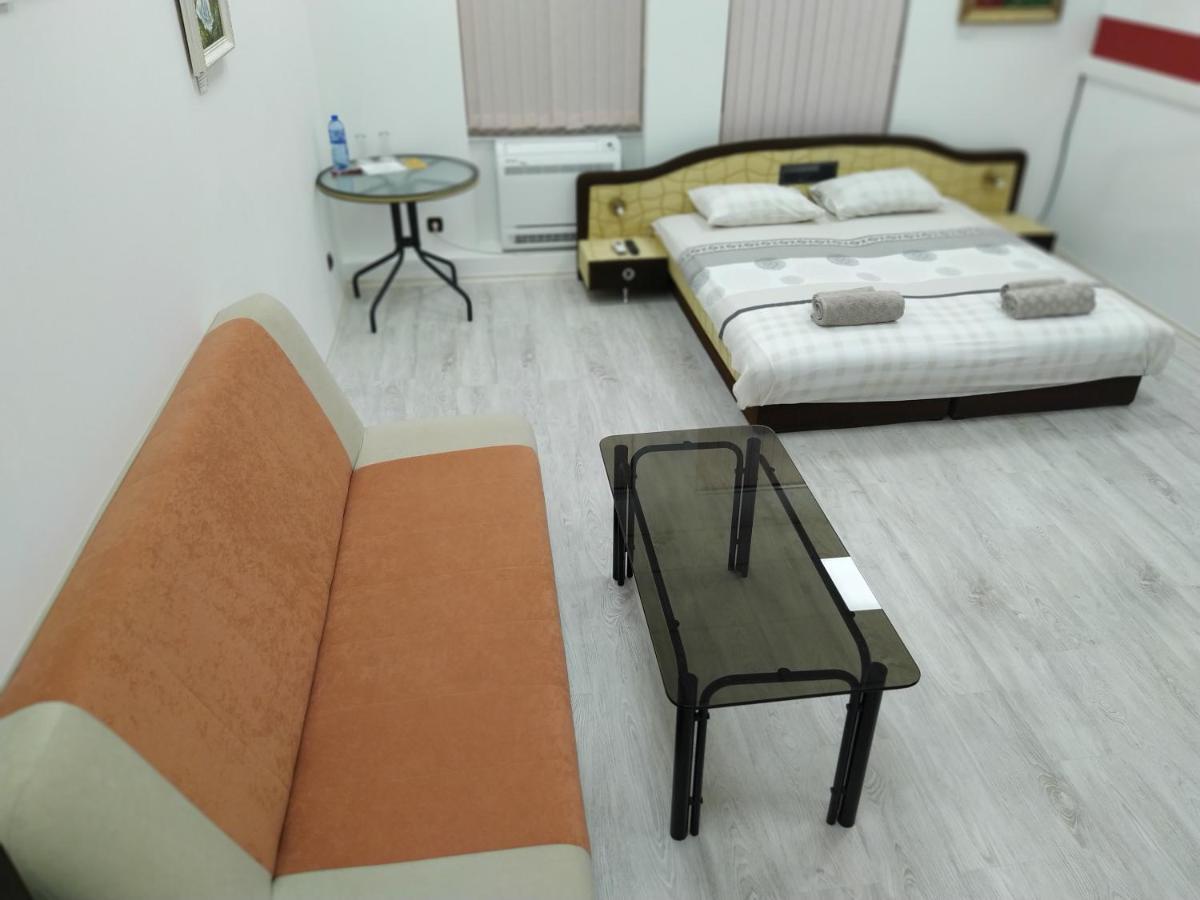 Guest Rooms Opera Plovdiv Ngoại thất bức ảnh