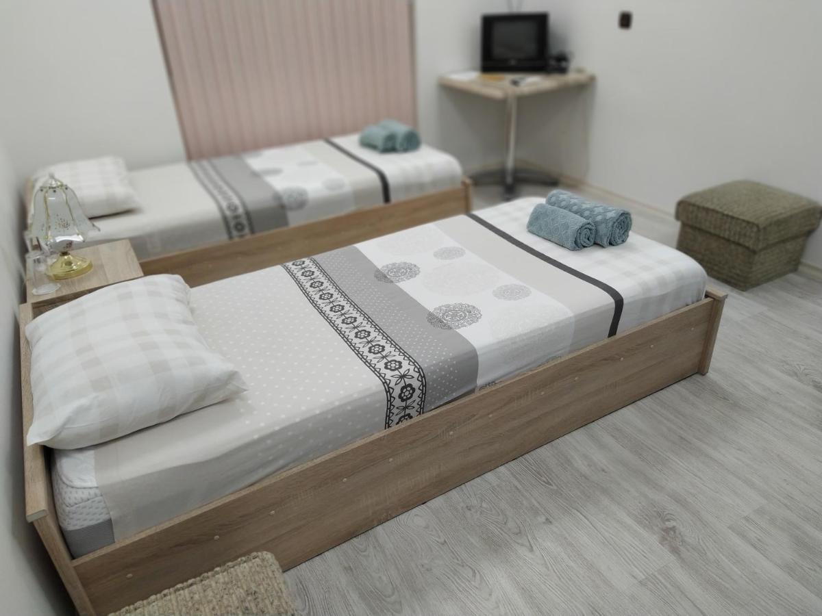 Guest Rooms Opera Plovdiv Ngoại thất bức ảnh
